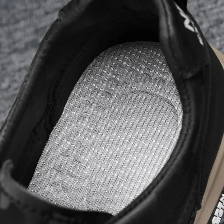 Avslappnade sneakers